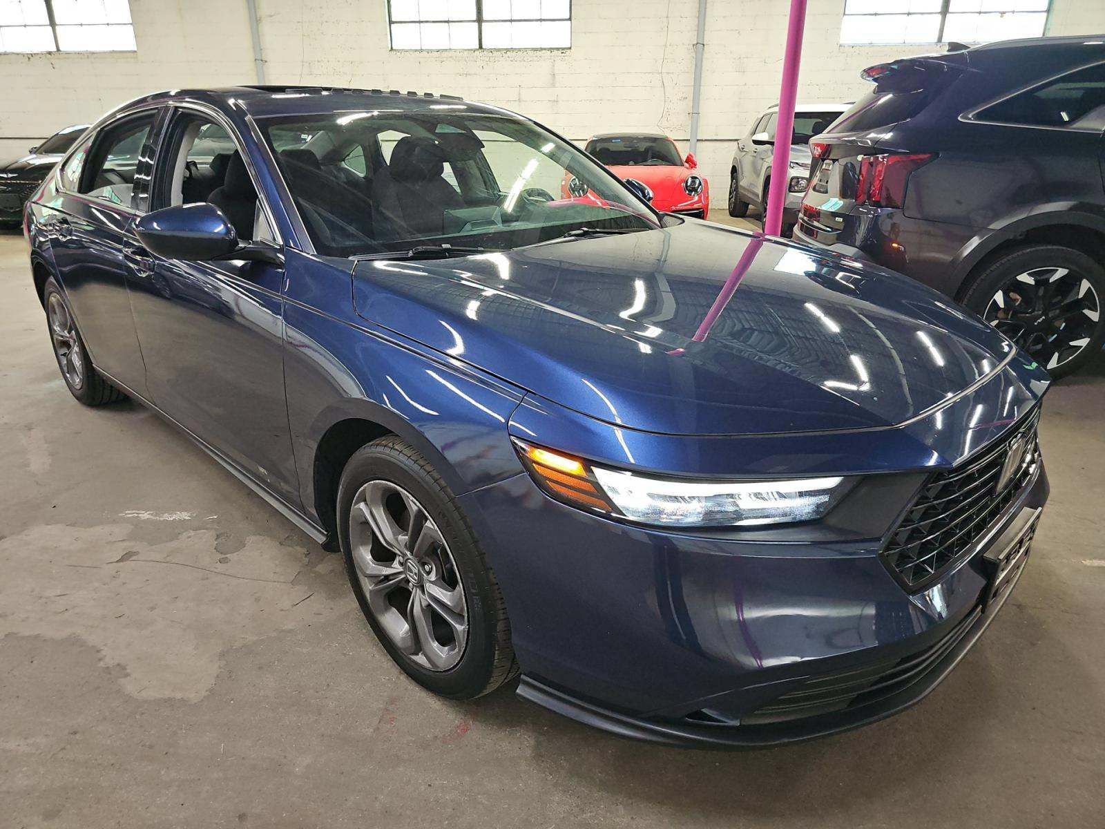 Used 2023 Honda Accord EX image 5