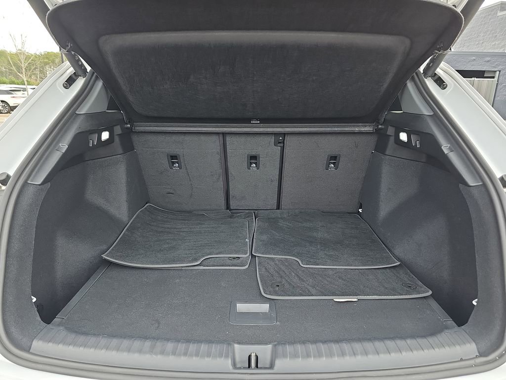 Used 2023 Audi Q4 e-tron Premium Plus w/ Premium Plus image 15