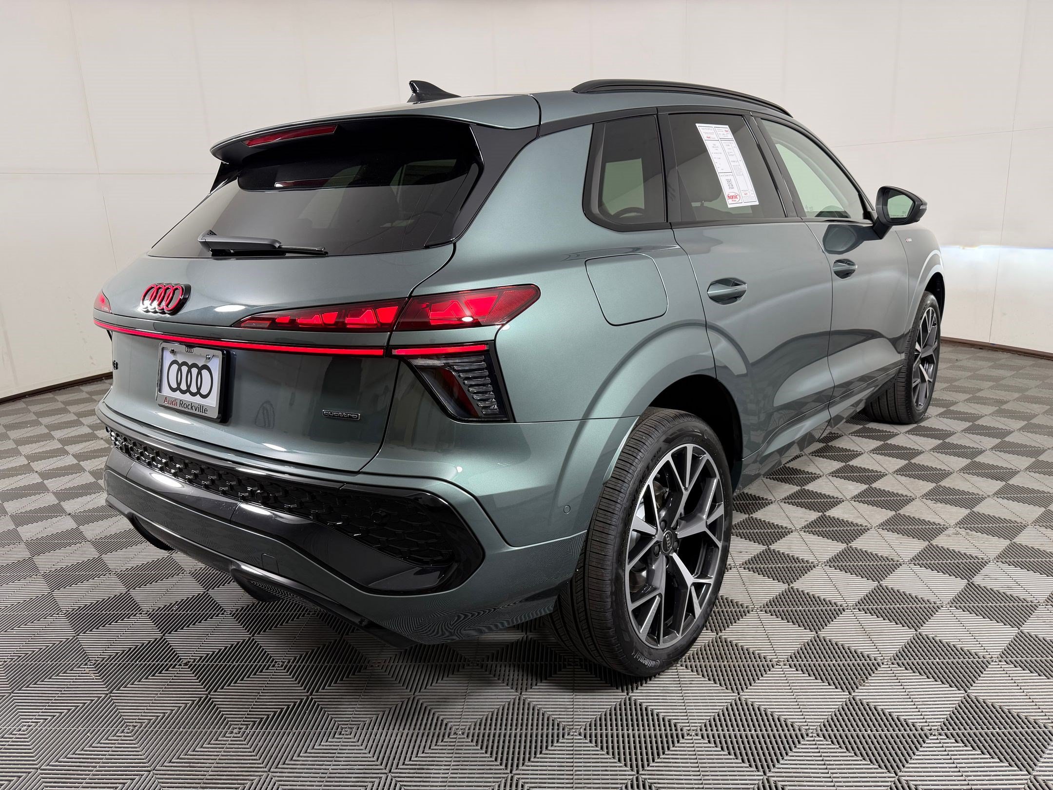 New 2026 Audi Q3 quattro 2.0T AWD/4WD image 9