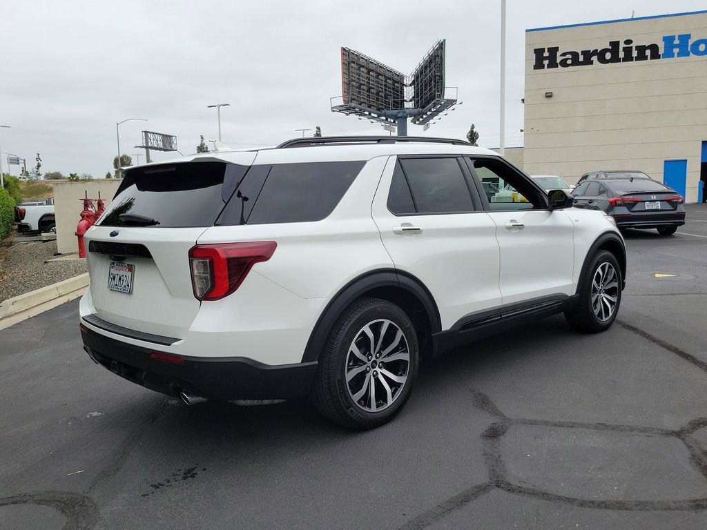 Used 2023 Ford Explorer ST-Line w/ Class IV Trailer Tow Package RWD image 5