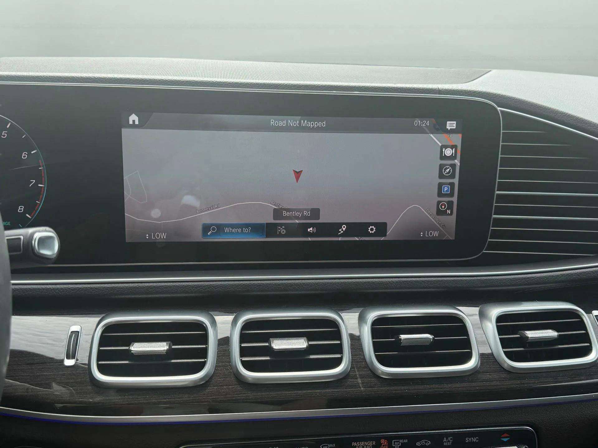 Used 2023 Mercedes-Benz GLS 450 4MATIC image 54
