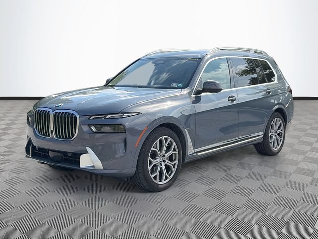 Used 2024 BMW X7 xDrive40i AWD/4WD image 3