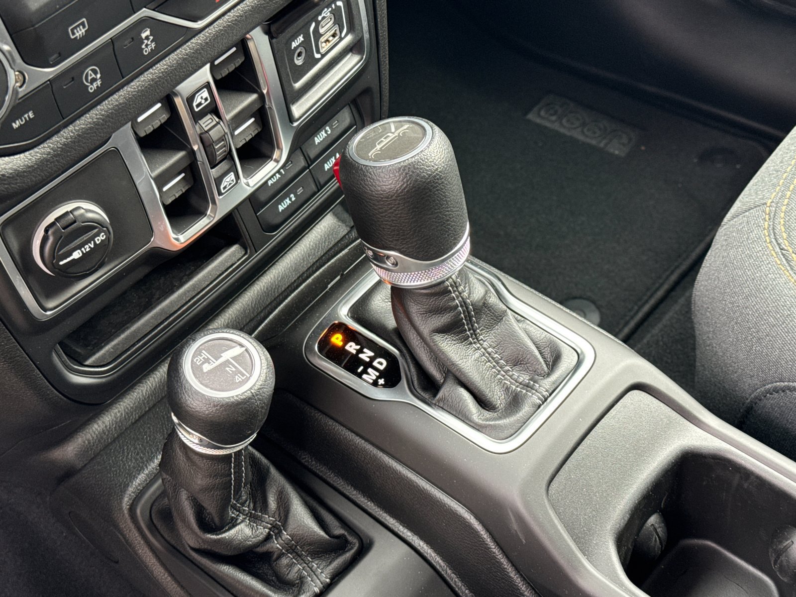 New 2026 Jeep Gladiator Sport AWD/4WD image 20
