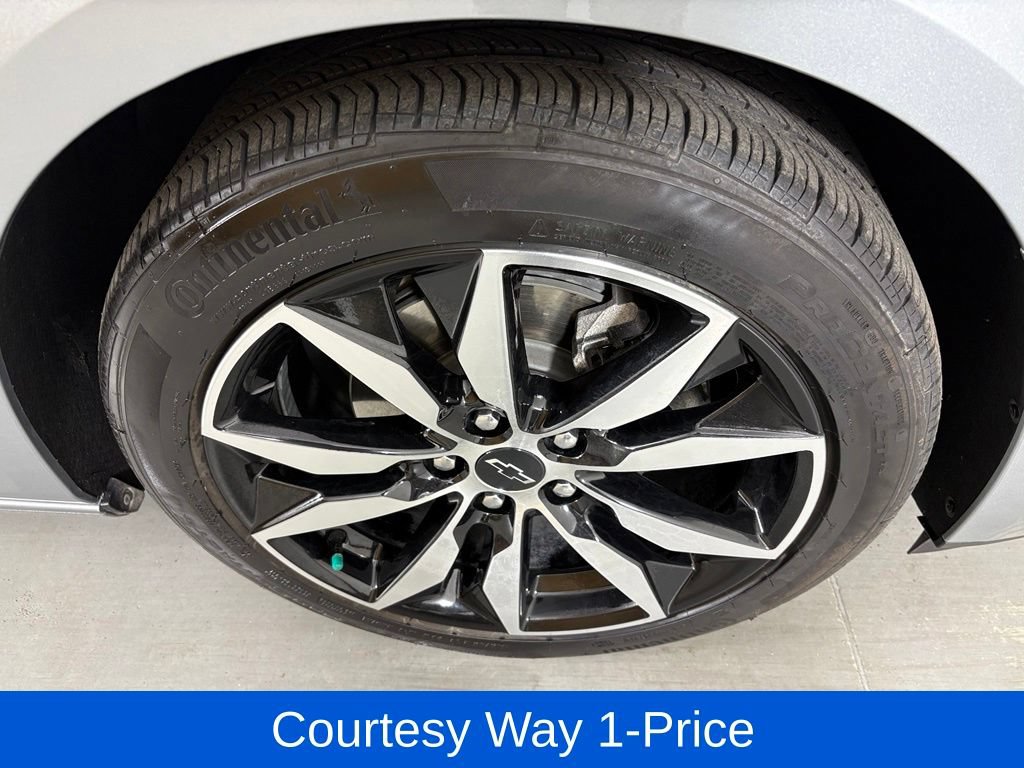 Used 2024 Chevrolet Malibu RS FWD image 13