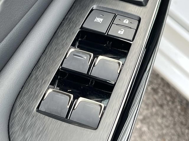 Certified 2024 Lexus ES 350 Ultra Luxury w/ Accessory Package (Z2) image 28