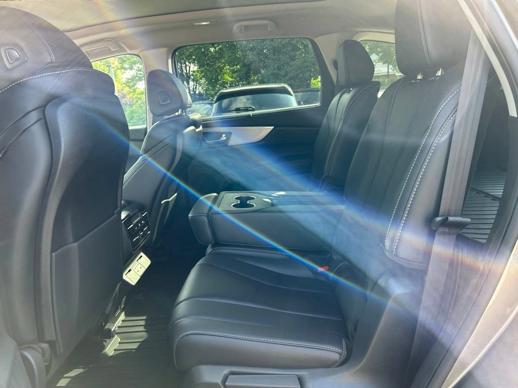 Used 2024 Acura MDX SH-AWD w/ Technology Package image 21