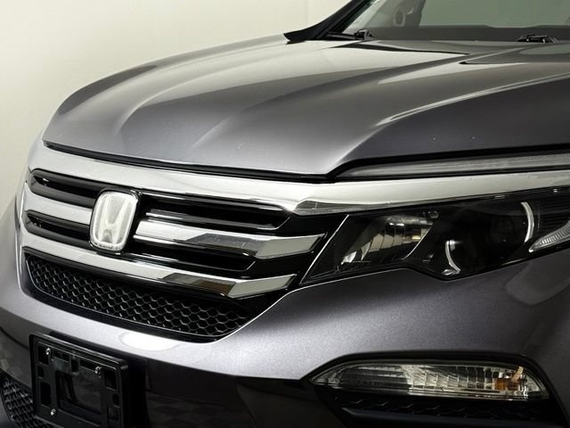 Used 2016 Honda Pilot Touring image 15