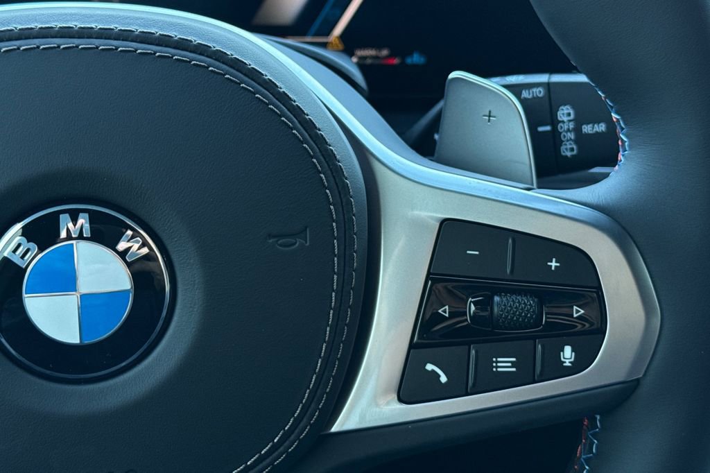 New 2026 BMW X7 M60i w/ Executive Package image 29