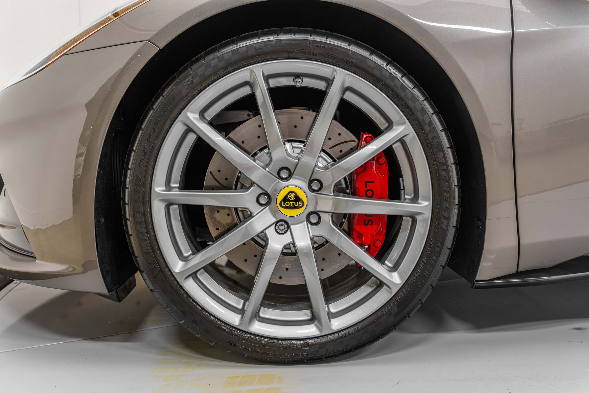 Used 2025 Lotus Emira RWD image 12