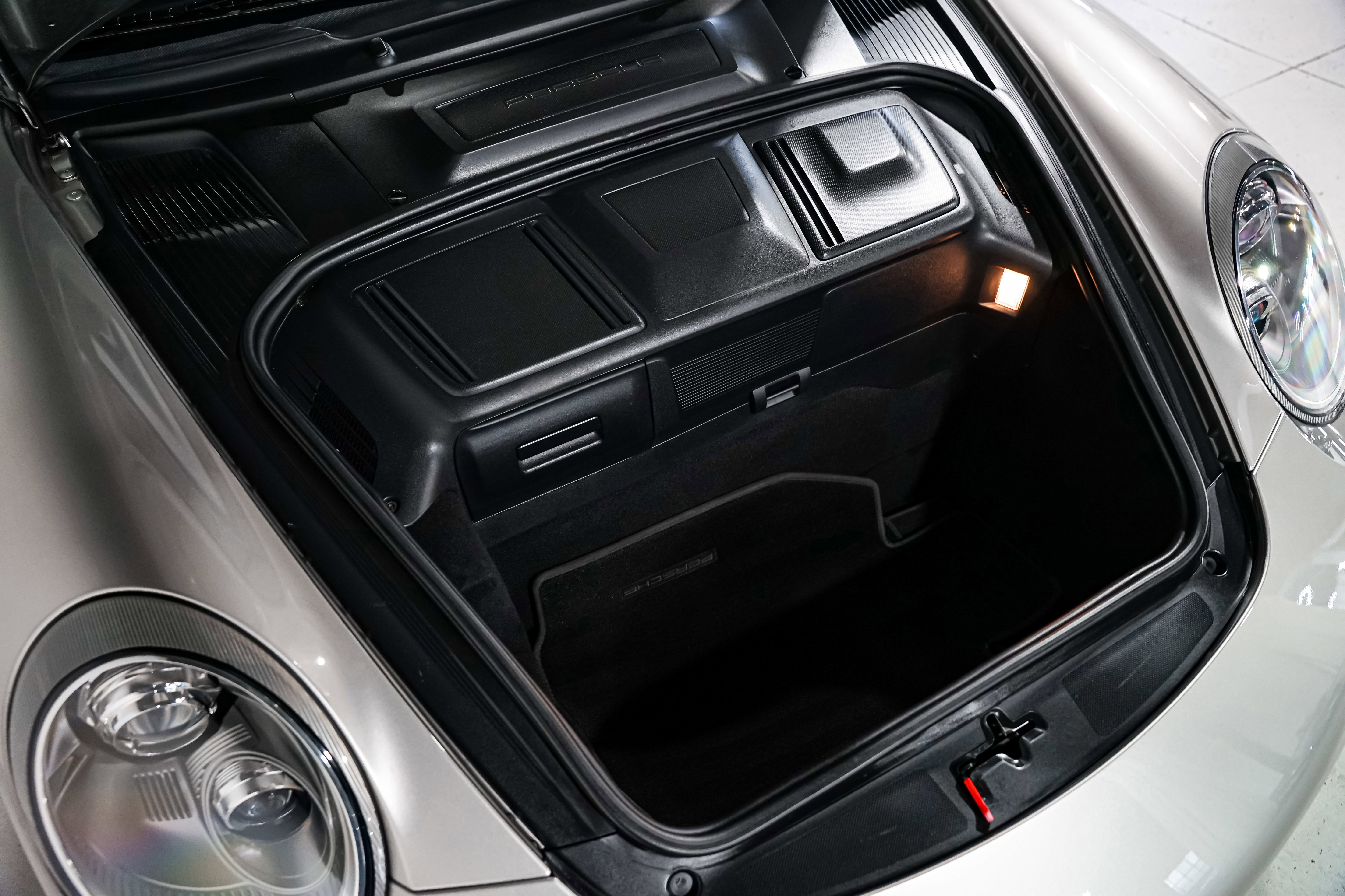 Used 2012 Porsche 911 Turbo image 48