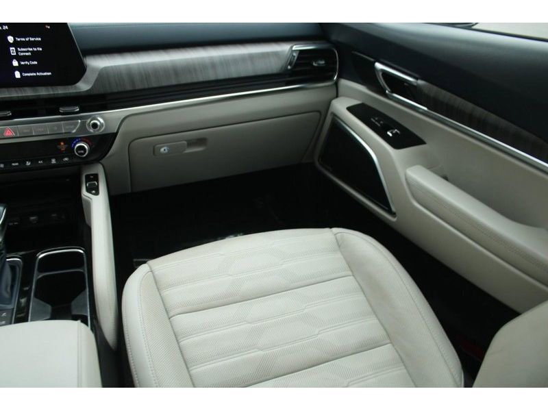 Used 2023 Kia Telluride SX Prestige image 17