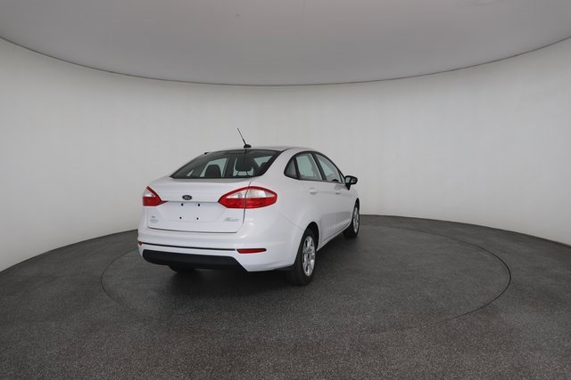 Used 2016 Ford Fiesta SE image 16