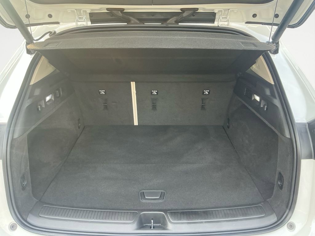 Used 2022 Buick Envision Avenir w/ Technology Package II image 17