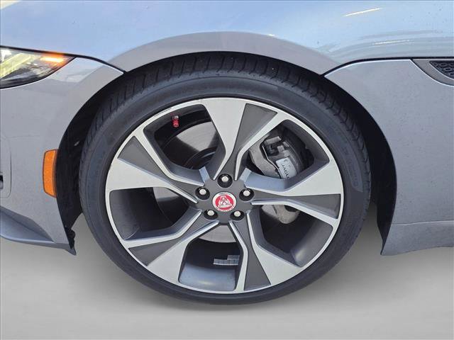 Used 2021 Jaguar F-TYPE First Edition RWD image 9