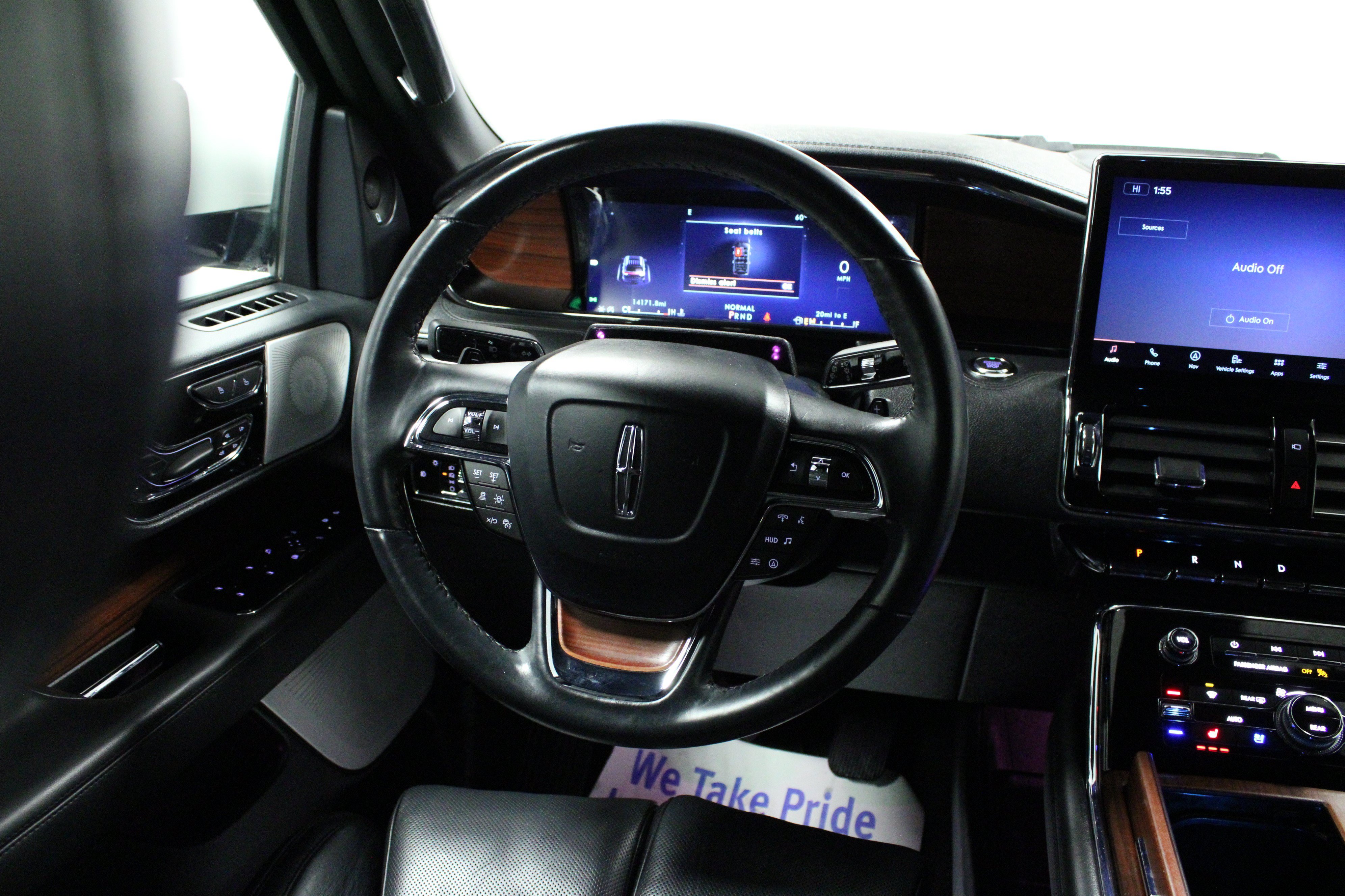 Used 2023 Lincoln Navigator Reserve AWD/4WD image 20