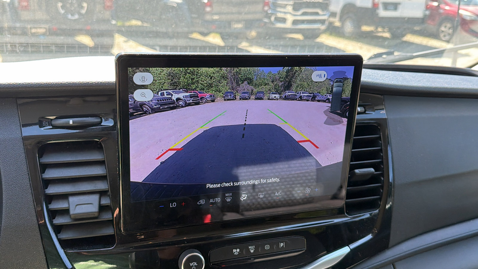 Used 2025 Ford Transit 350 XLT RWD image 22