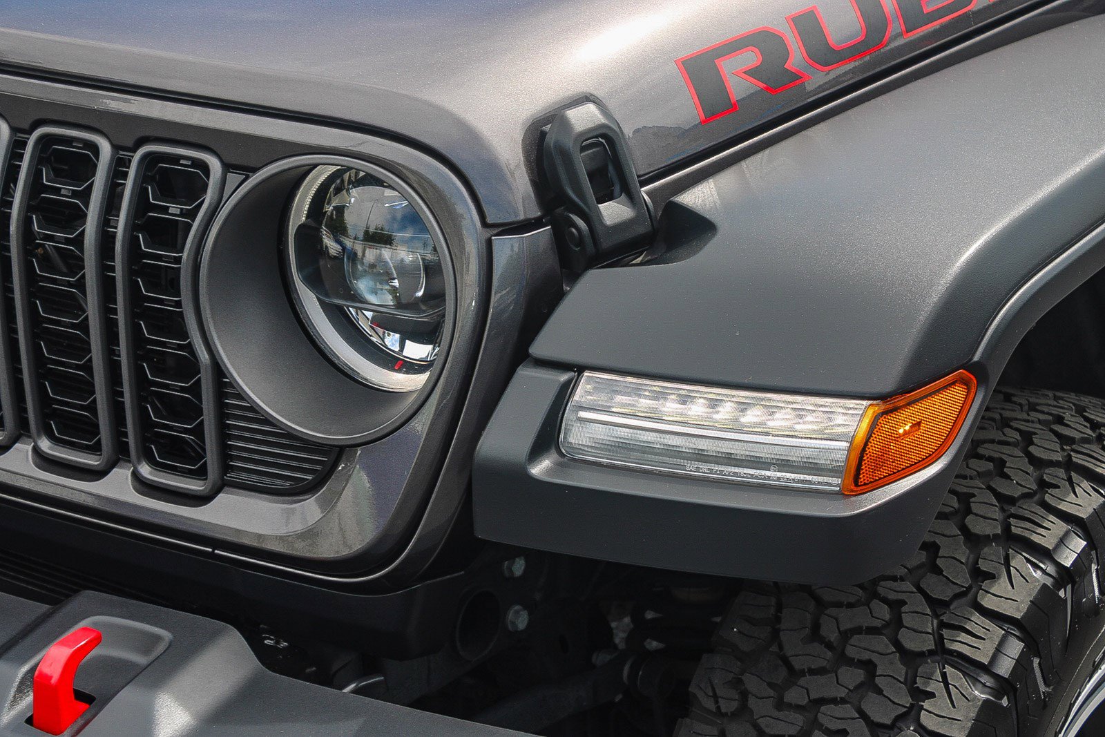 Used 2025 Jeep Wrangler Unlimited Rubicon AWD/4WD image 5