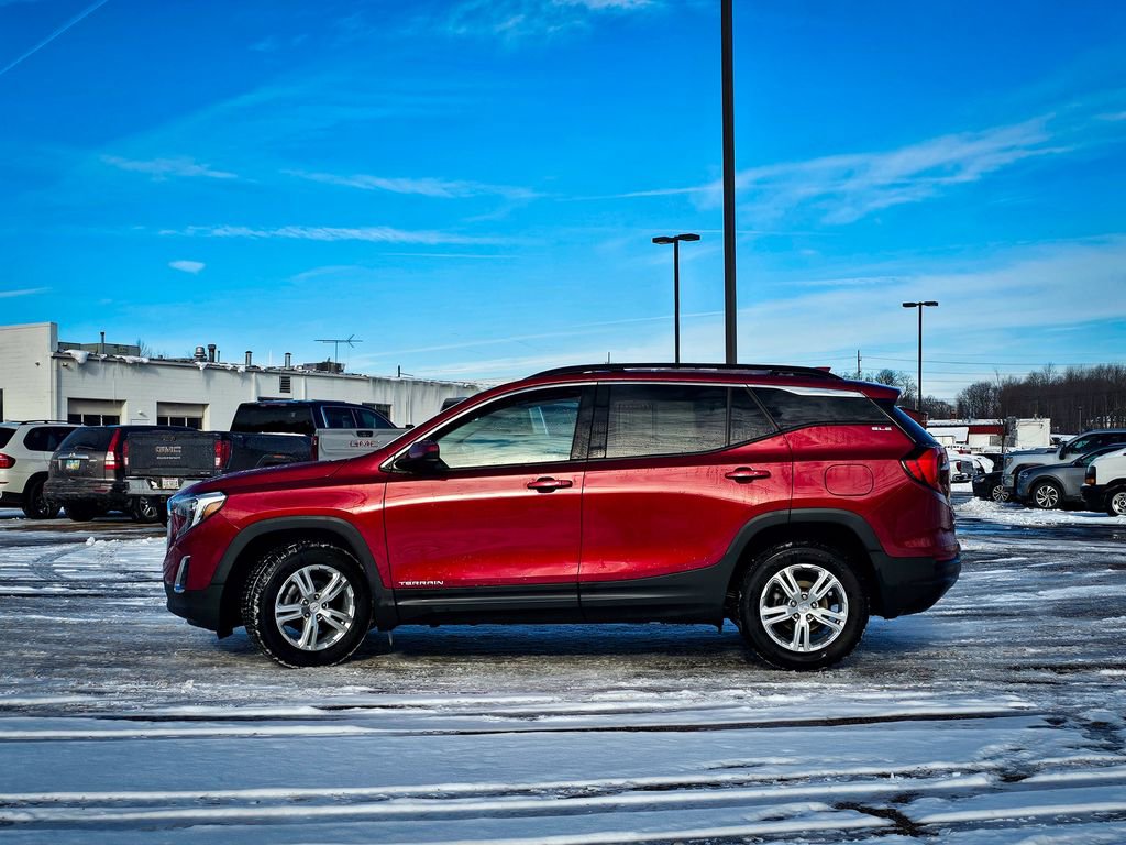 Used 2020 GMC Terrain SLE w/ Driver Convenience Package image 7