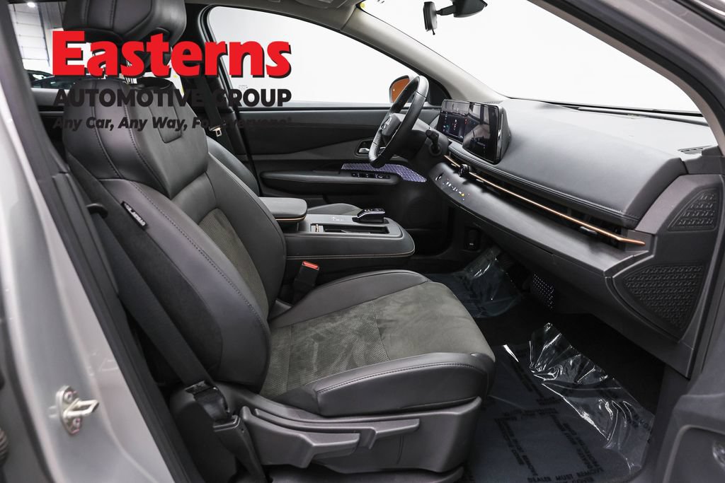 Used 2023 Nissan Ariya FWD image 22