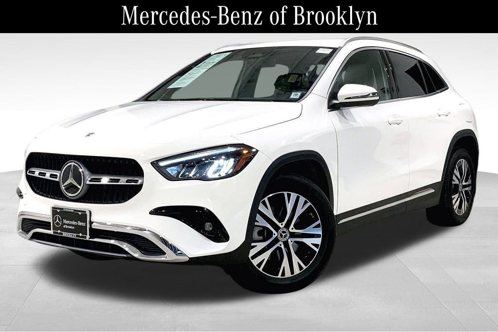 Certified 2025 Mercedes-Benz GLA 250 4MATIC image 2