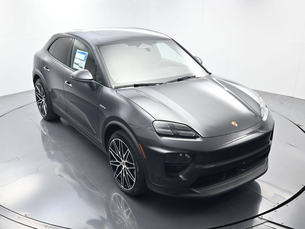 Used 2026 Porsche Macan Electric RWD image 40