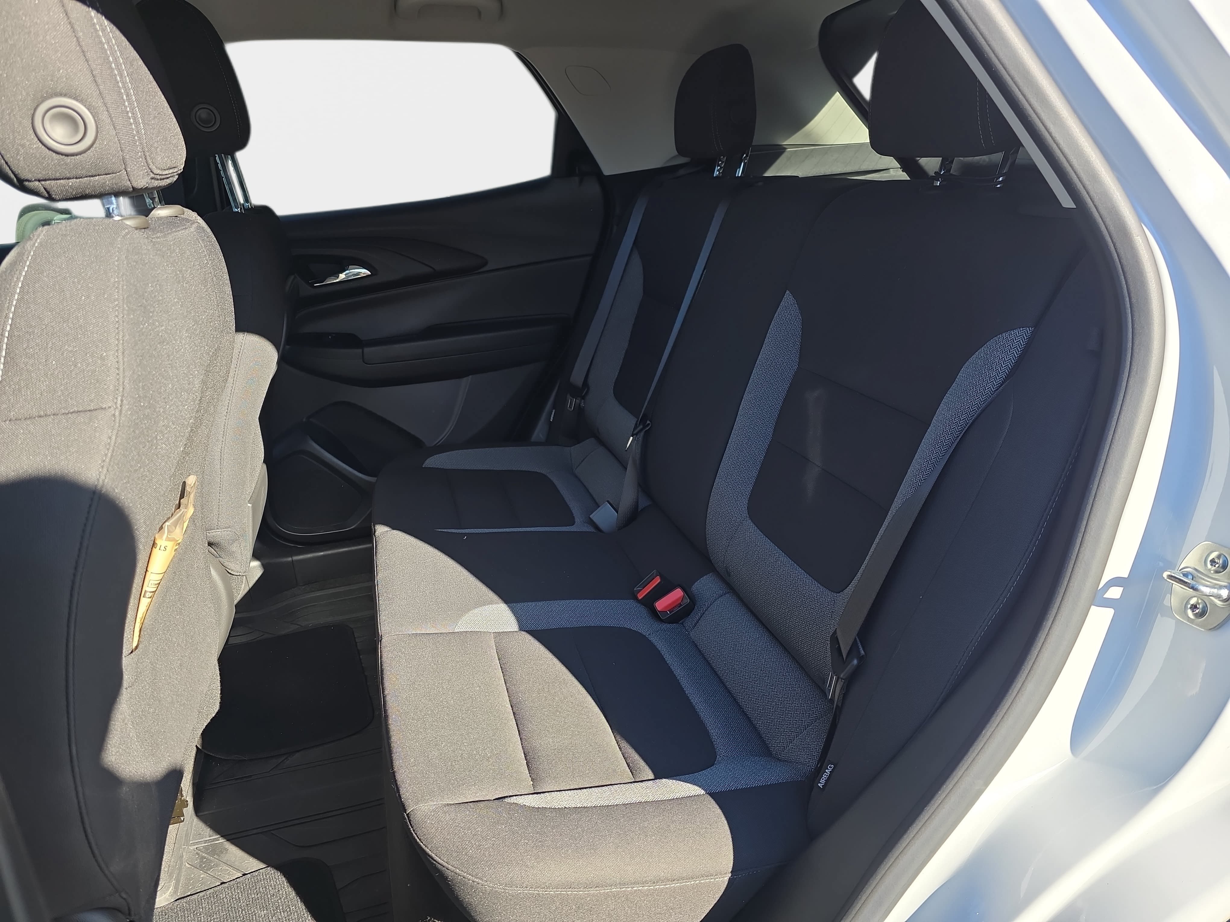 Used 2024 Chevrolet TrailBlazer LS w/ LS Convenience Package FWD image 10