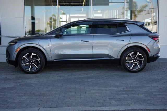 New 2025 Chevrolet Equinox EV LT image 5