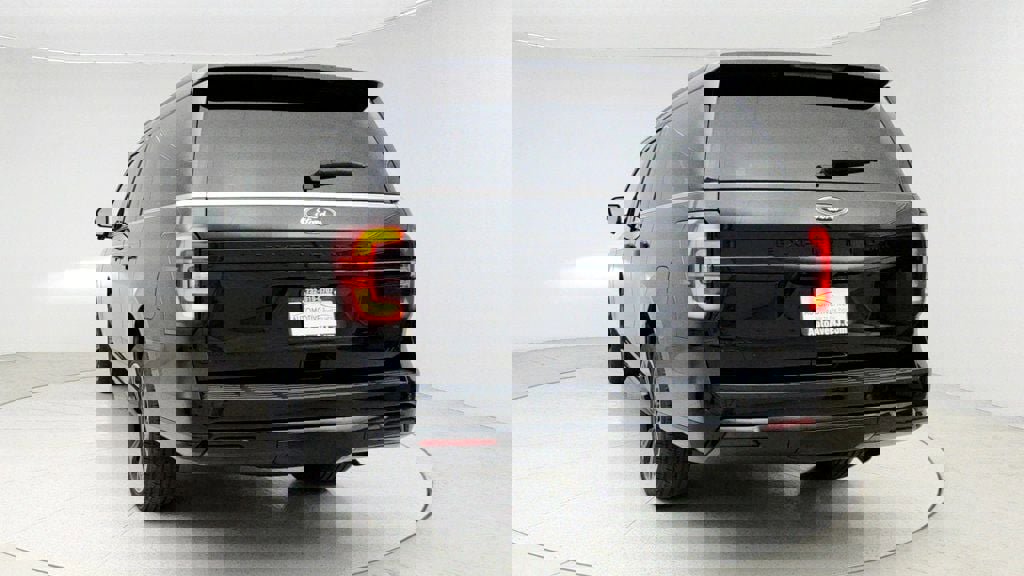Used 2022 Ford Expedition Max Limited image 6