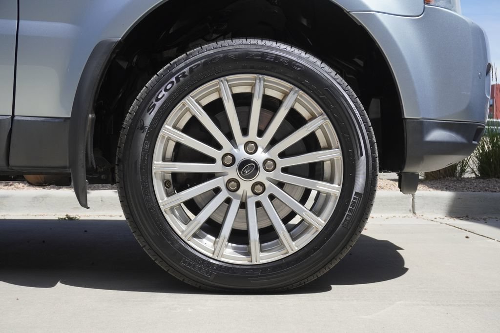 Used 2013 Land Rover Range Rover Sport HSE AWD/4WD image 33