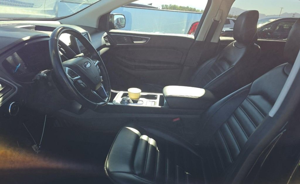 Used 2023 Ford Edge SEL image 5