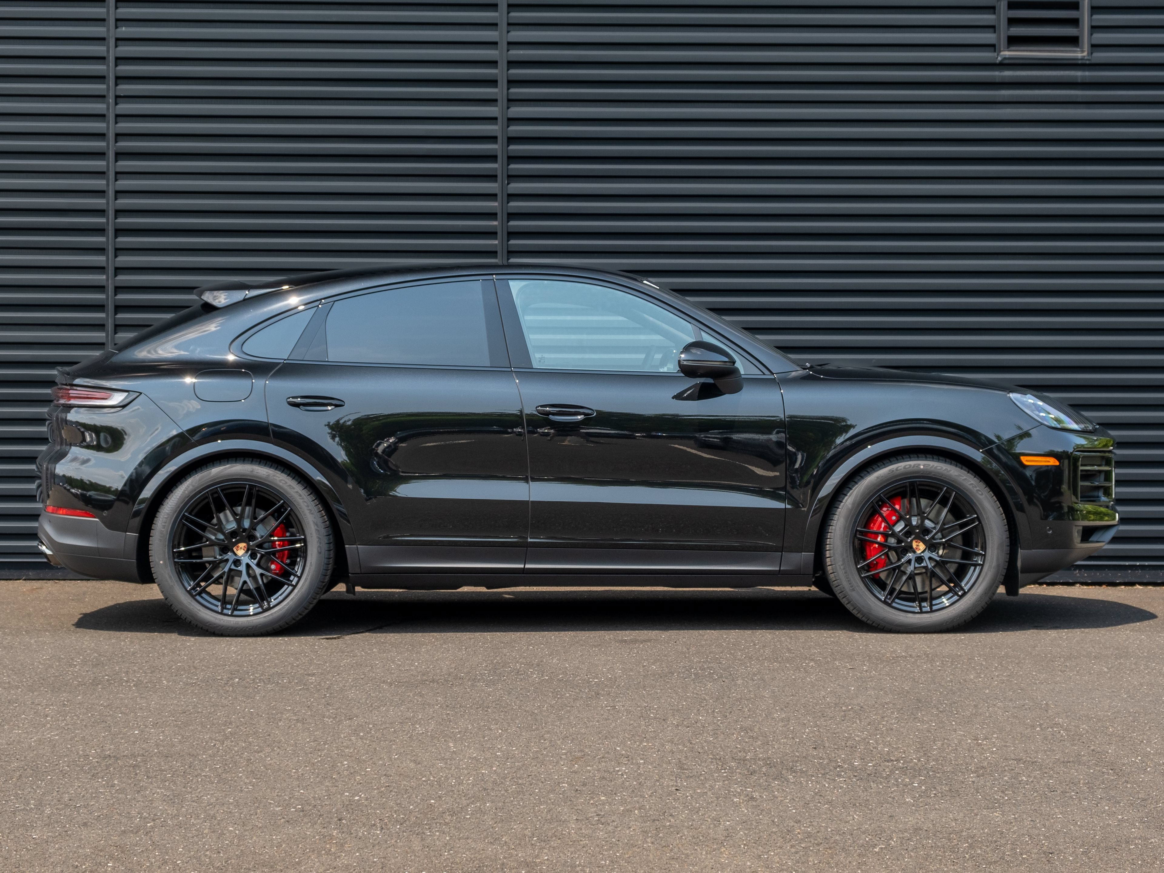 New 2026 Porsche Cayenne S AWD/4WD image 9