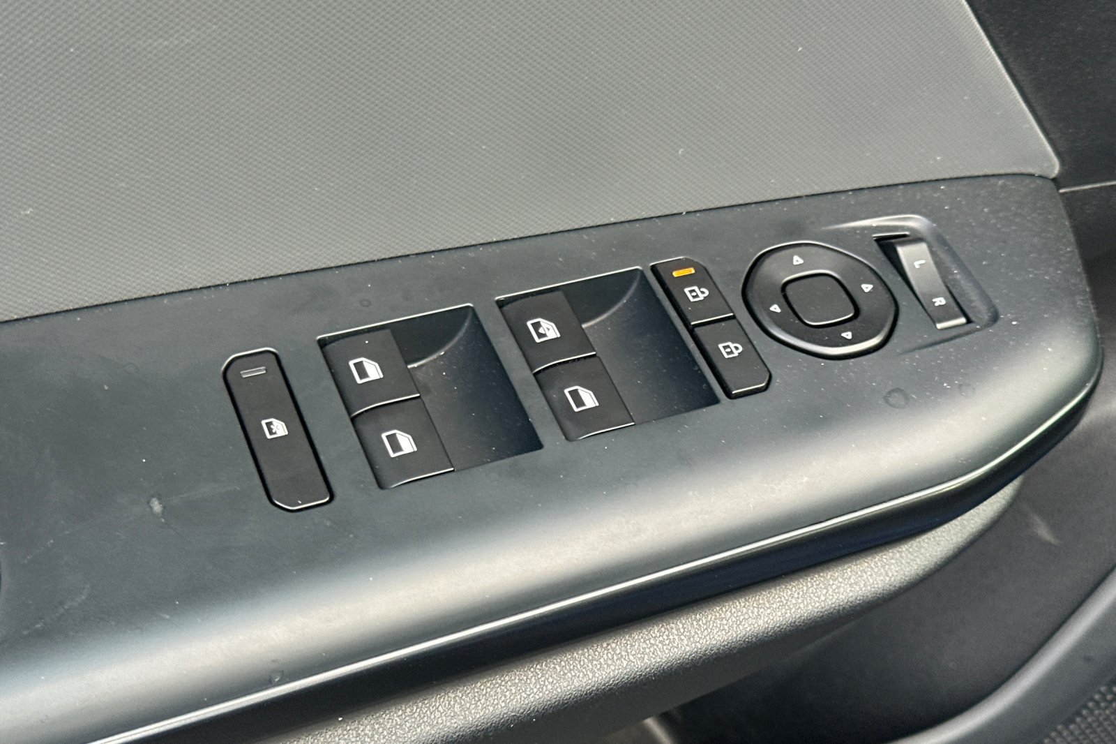 Used 2025 Kia K4 FWD image 12