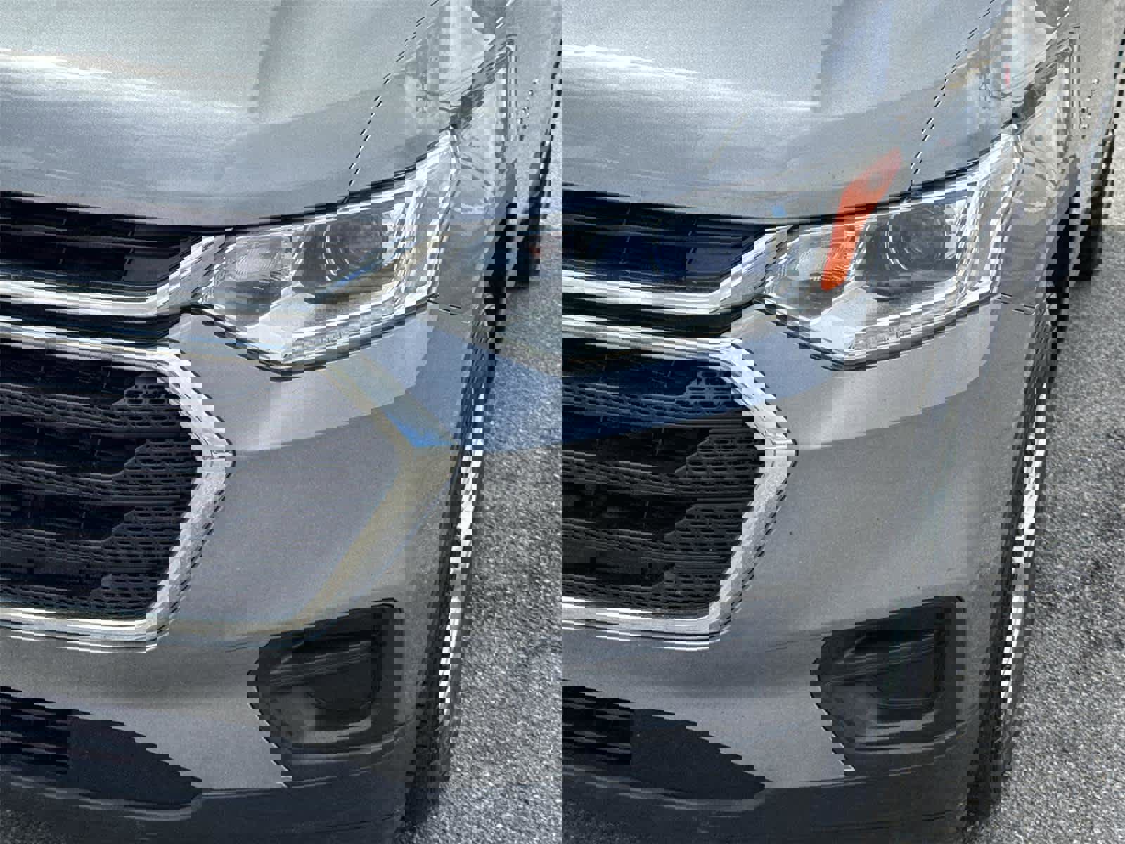 Used 2018 Chevrolet Traverse LS AWD/4WD image 9