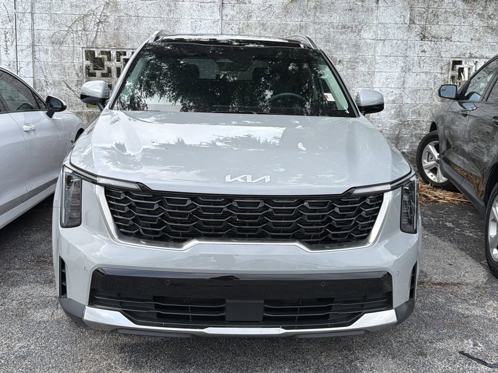 Certified 2024 Kia Sorento S w/ Panoramic Sunroof Package FWD image 2