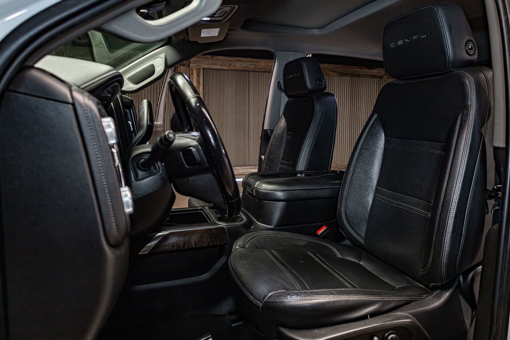 Used 2021 GMC Sierra 2500 Denali w/ Denali Ultimate Package image 19