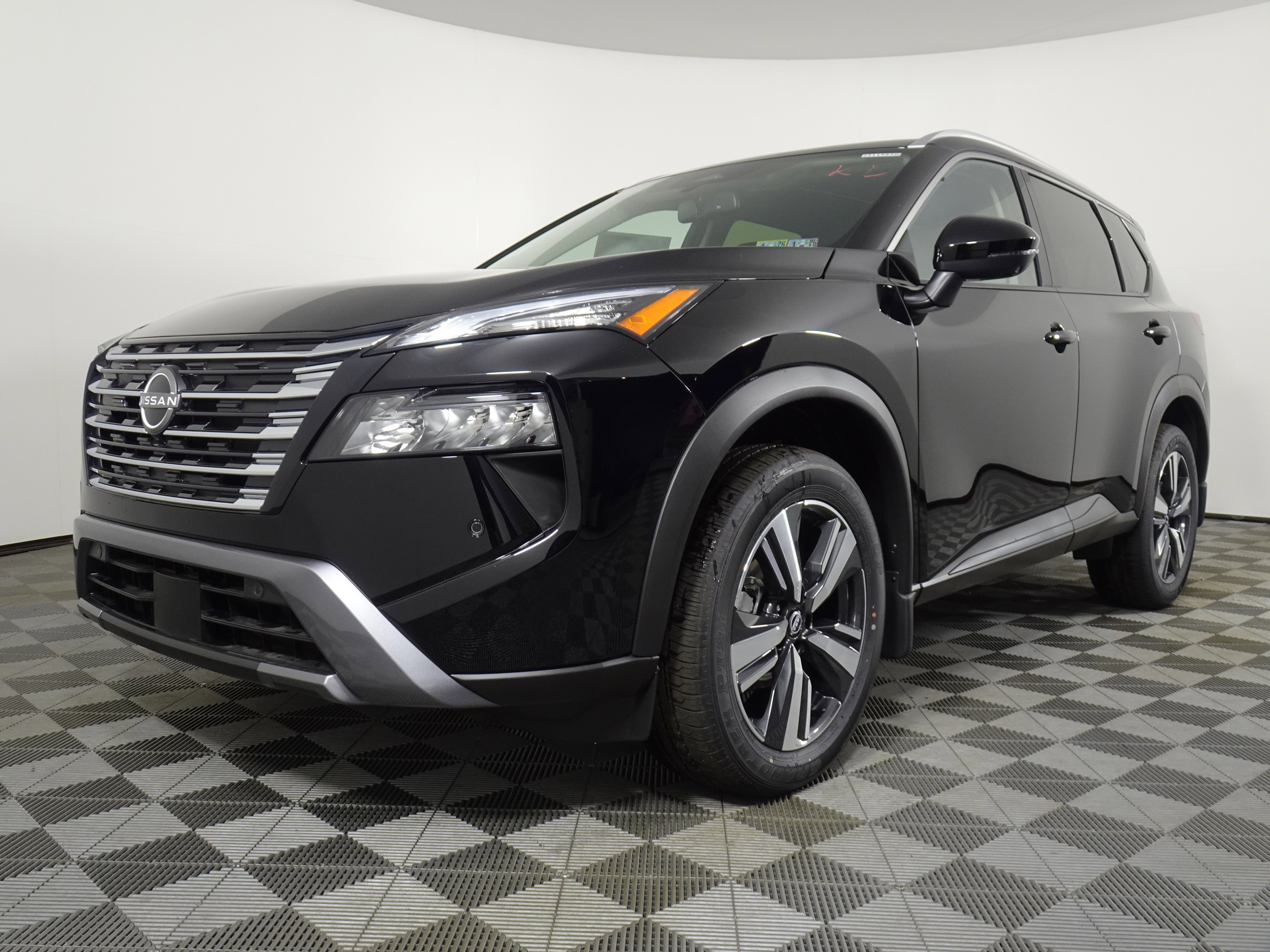New 2025 Nissan Rogue SL image 14