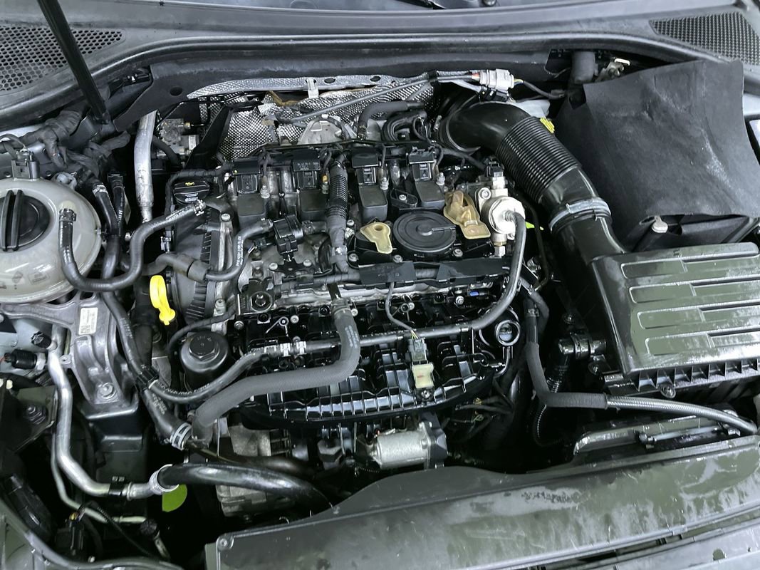 Used 2015 Audi A3 2.0T Premium w/ Cold Weather Package image 29