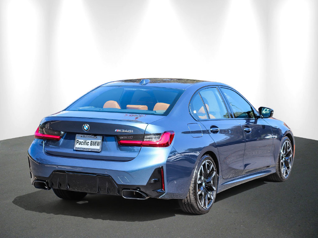 Used 2025 BMW M340i RWD image 6