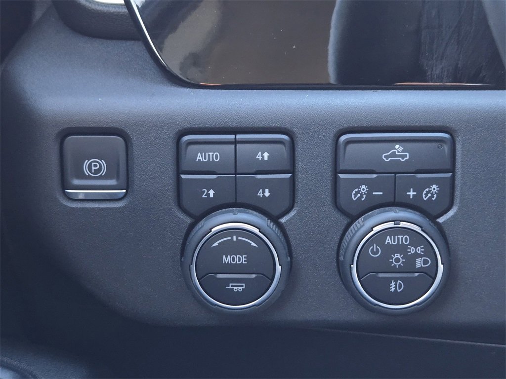 Used 2024 Chevrolet Silverado 1500 RST w/ Z71 Off-Road Package image 17