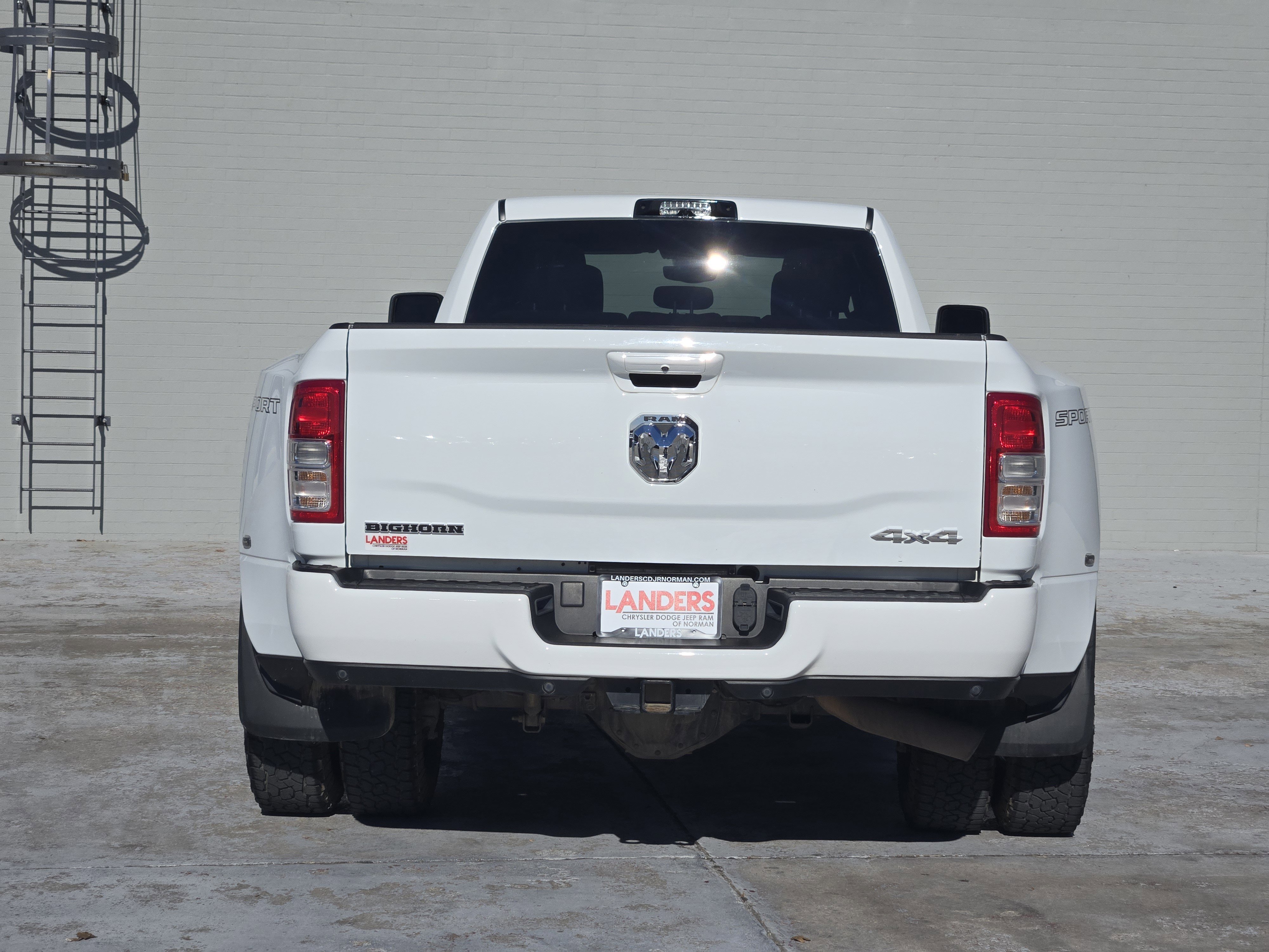 Used 2023 RAM 3500 Big Horn w/ Level 1 Equipment Group image 7