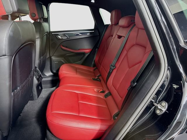 Used 2018 Porsche Macan S image 8