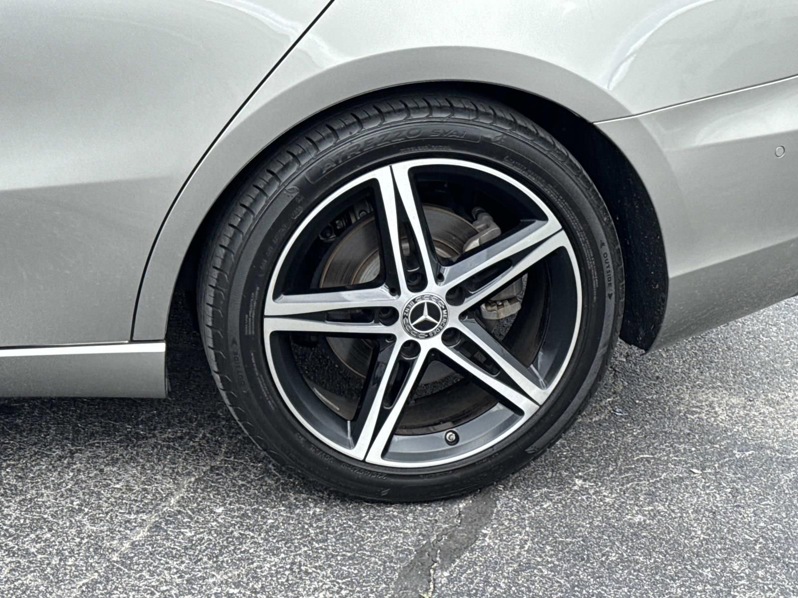 Used 2019 Mercedes-Benz A 220 4MATIC image 3