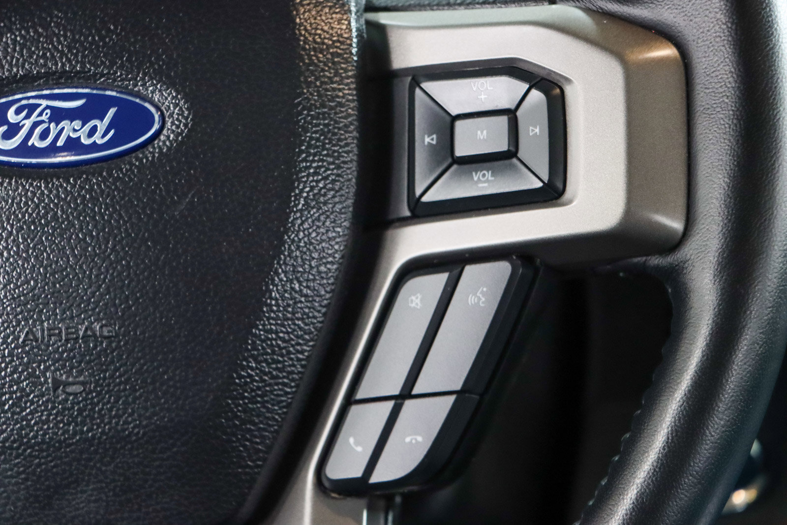 Used 2021 Ford Expedition XLT image 15