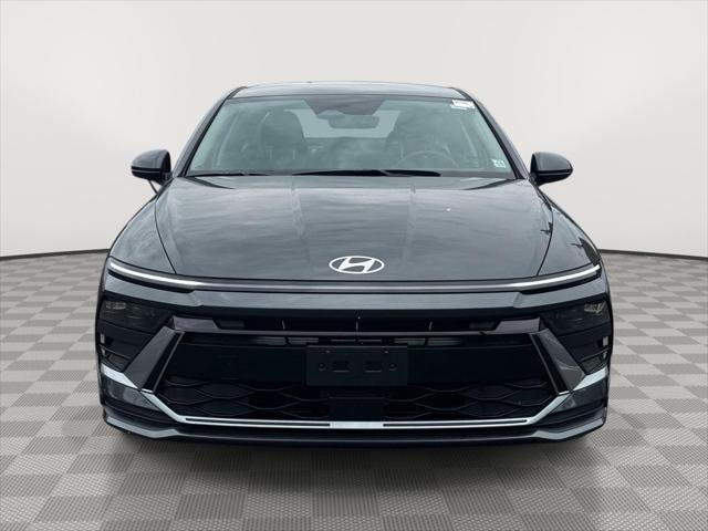 Used 2026 Hyundai Sonata SE FWD image 2