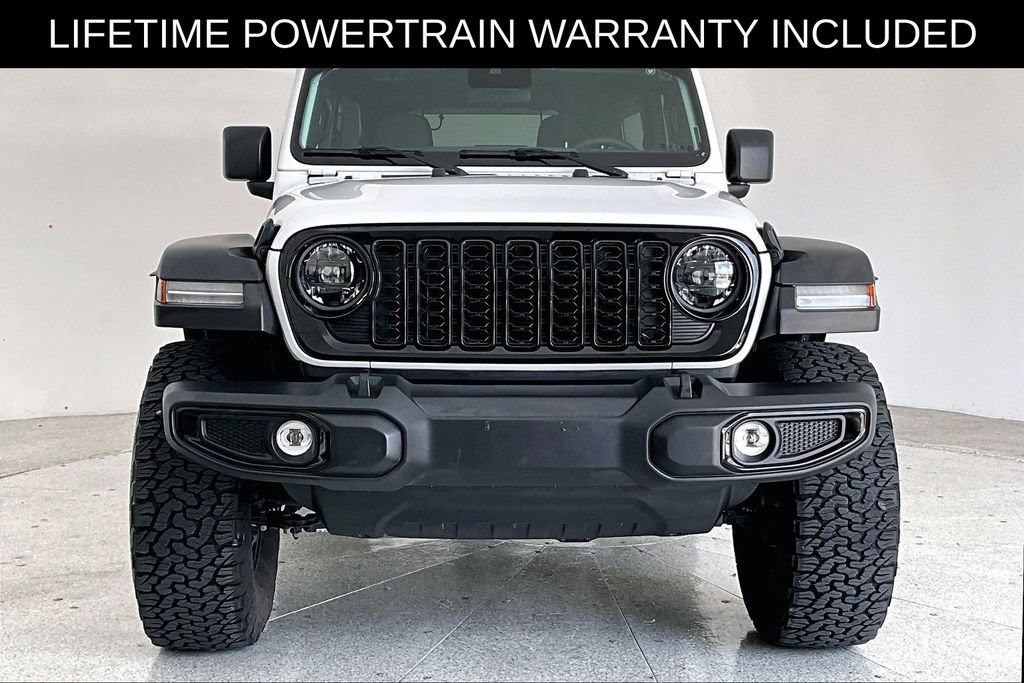 Used 2024 Jeep Wrangler Unlimited Sport AWD/4WD image 4