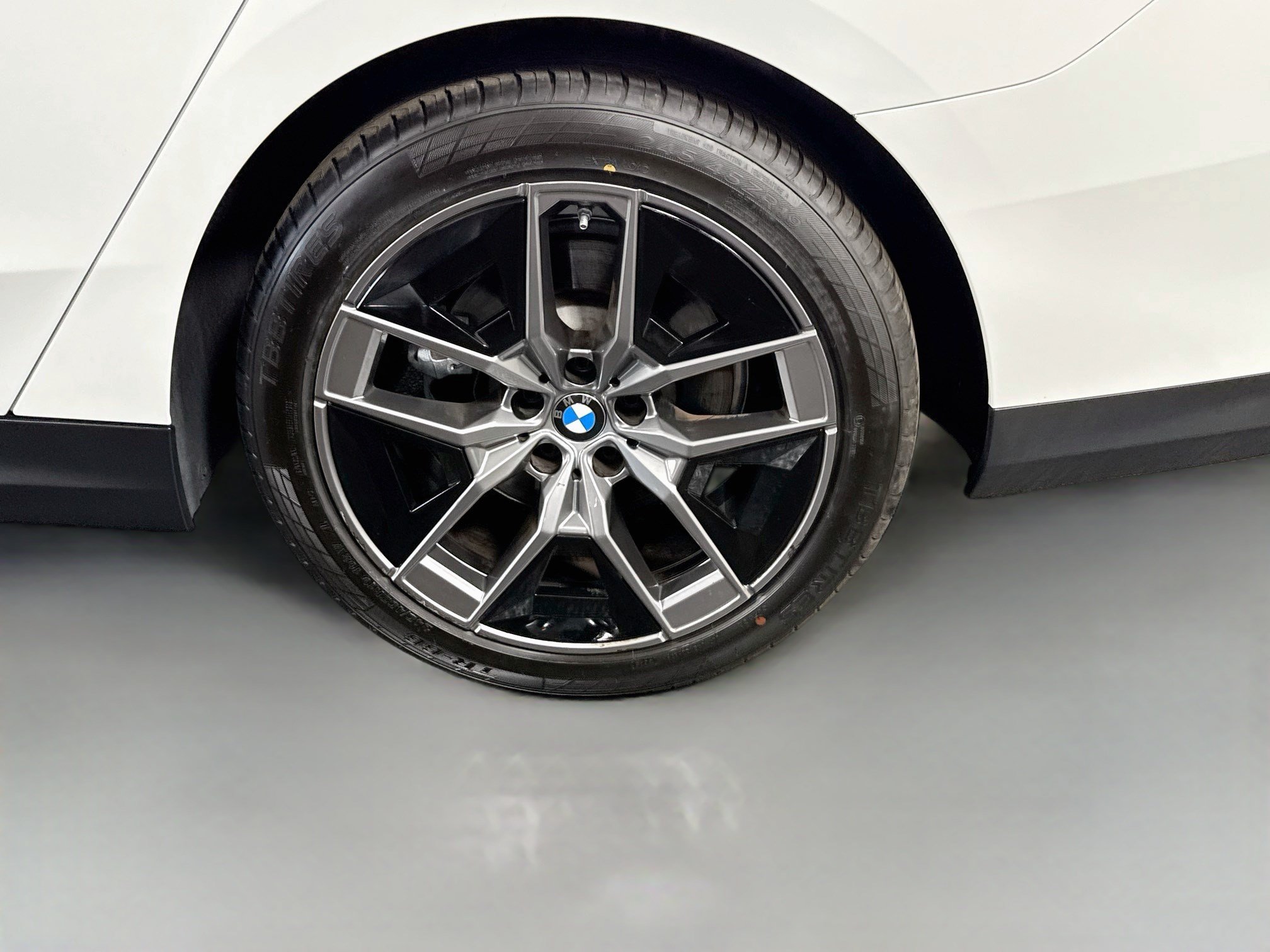 Used 2026 BMW 530i RWD image 37