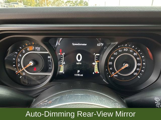 Used 2025 Jeep Wrangler Sahara image 25