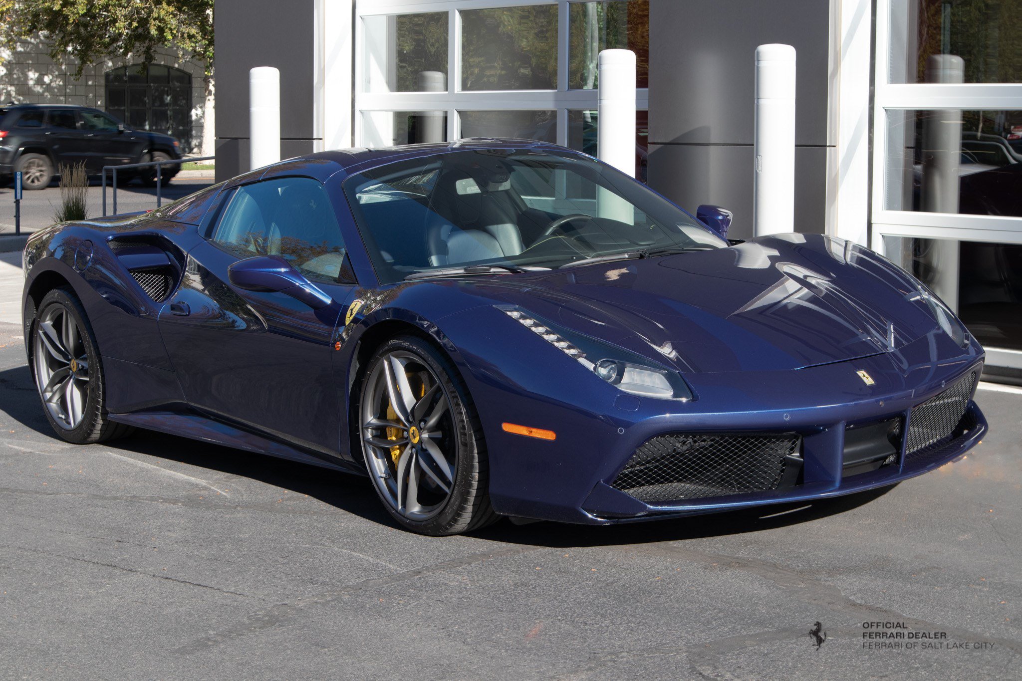 Used 2017 Ferrari 488 Spider RWD image 8