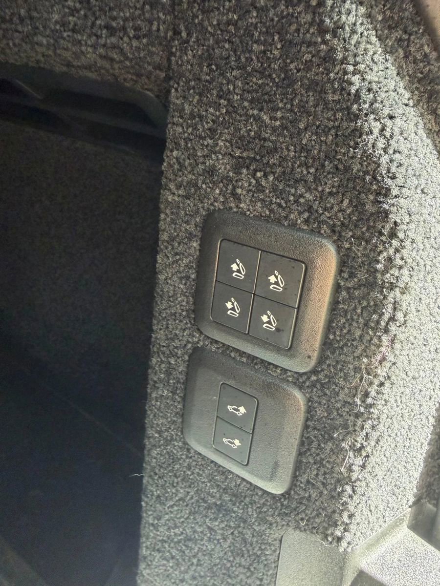 Used 2018 Land Rover Range Rover HSE AWD/4WD image 20
