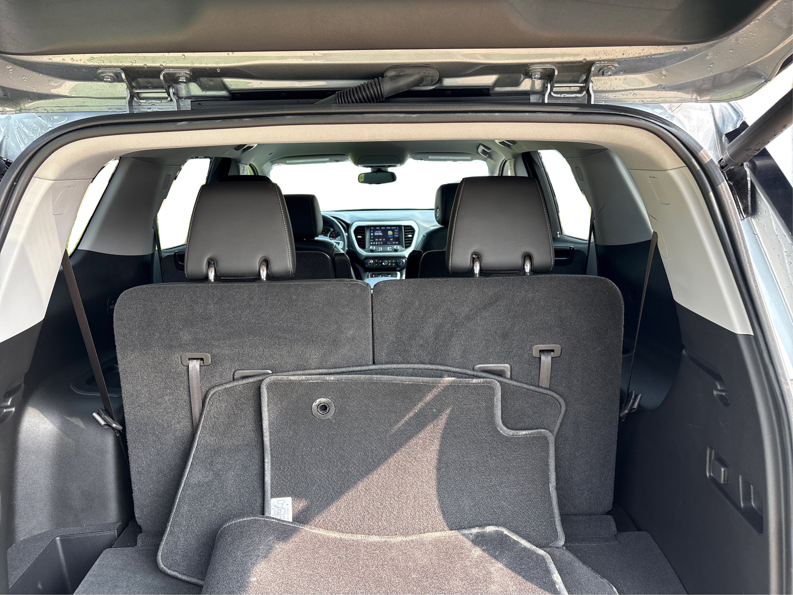 Used 2023 GMC Acadia SLT image 11